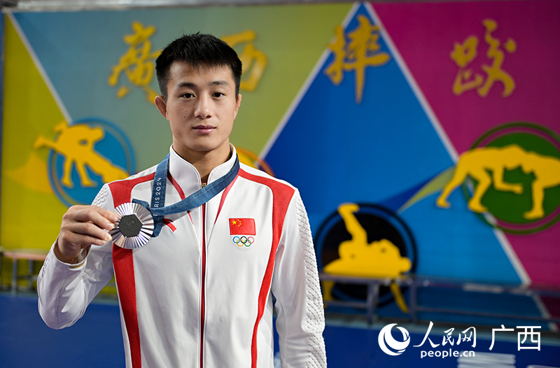 廣西摔跤運動員曹利國。人民網(wǎng) 雷琦竣攝