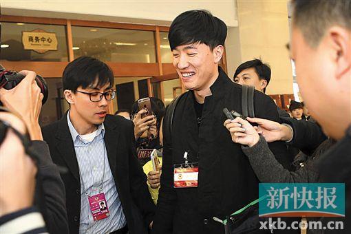 劉翔：建議學(xué)生每天堅持1小時體育鍛煉