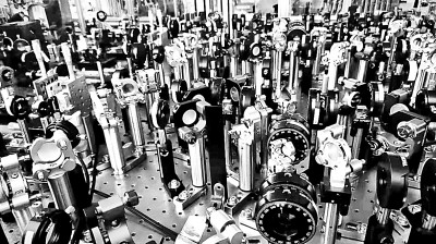 量子計算原型機“九章三號”實驗裝置示意圖（部分）。圖片由中國科學技術(shù)大學提供